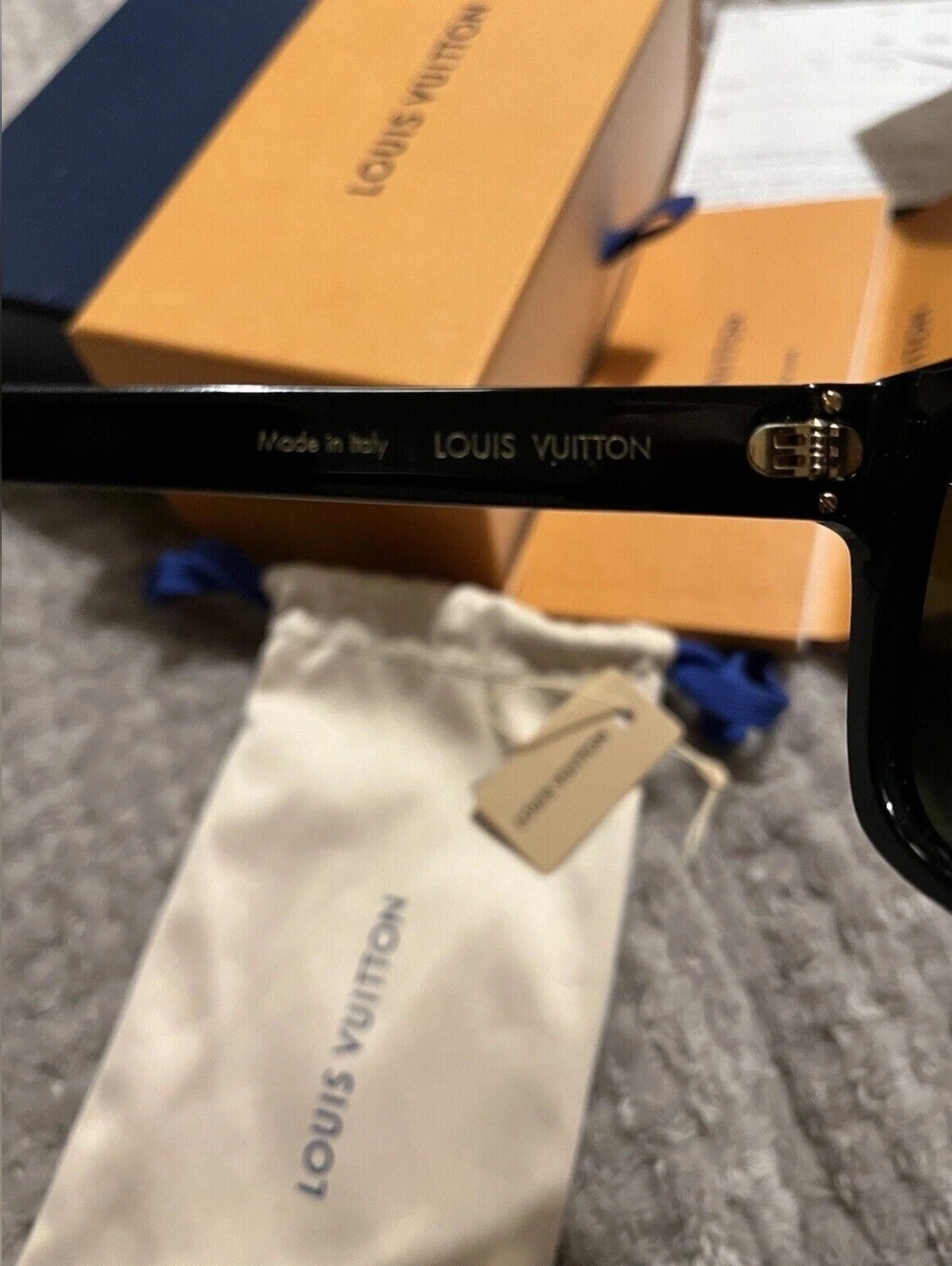 Louis Vuitton Glide Sunglasses - Picture 5 of 5